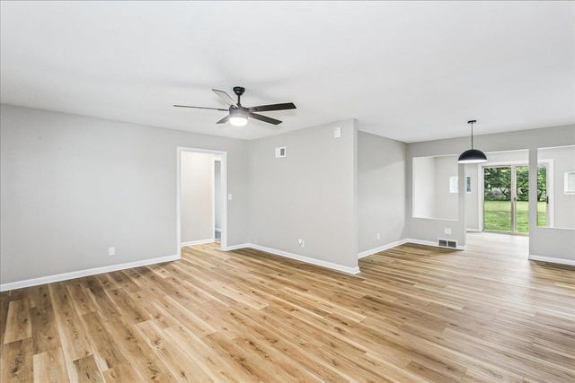 2649 N Clarence Ave, Wichita, KS 67204