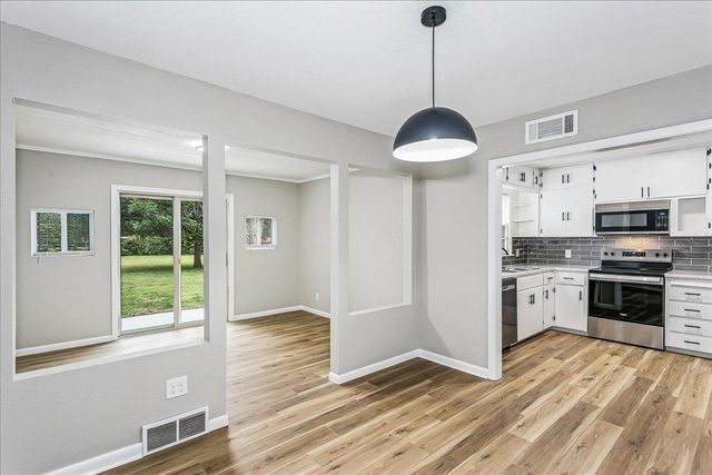 2649 N Clarence Ave, Wichita, KS 67204