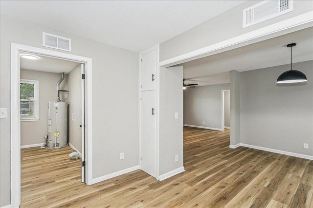 2649 N Clarence Ave, Wichita, KS 67204