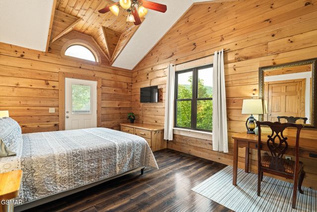 314 Brown Wren Way, Gatlinburg, TN 37738