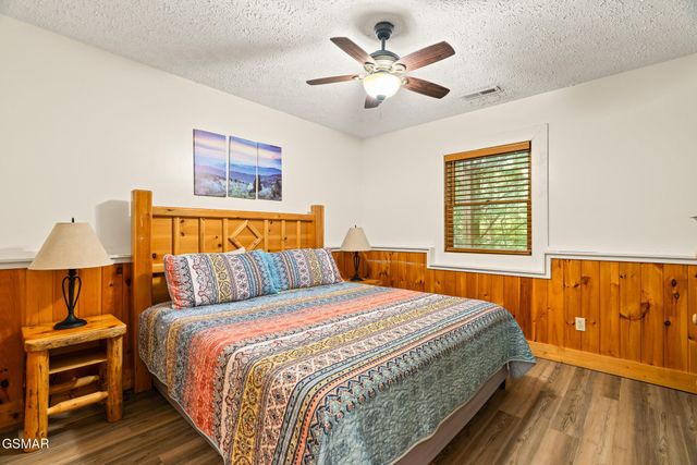 314 Brown Wren Way, Gatlinburg, TN 37738