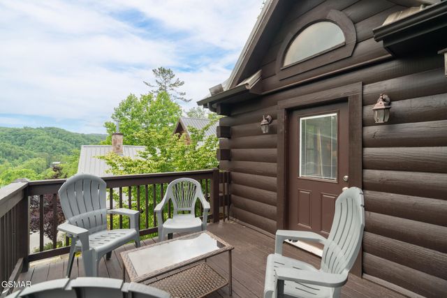 314 Brown Wren Way, Gatlinburg, TN 37738