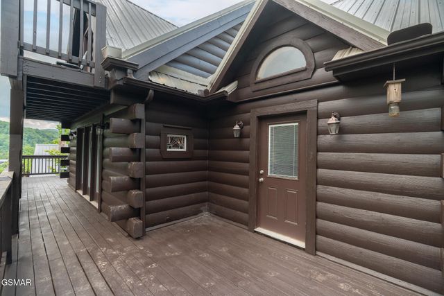 314 Brown Wren Way, Gatlinburg, TN 37738