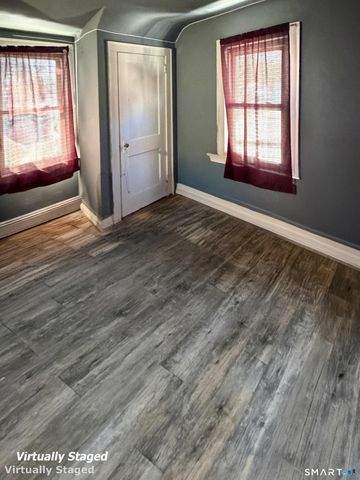 373,377,387 Jefferson Avenue, New London, CT 06320