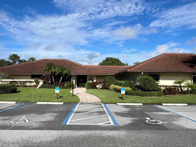 151 SW South River Drive 203, Stuart, FL 34997