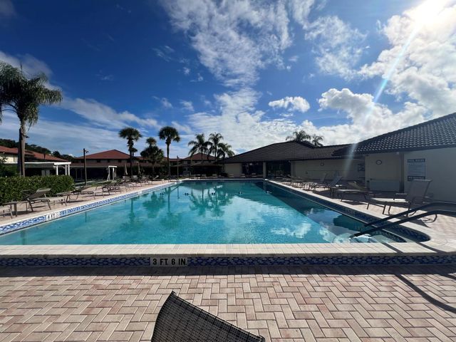 151 SW South River Drive 203, Stuart, FL 34997