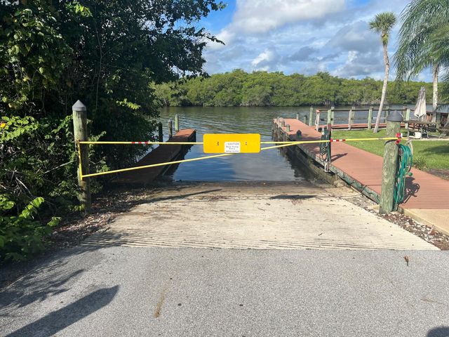 151 SW South River Drive 203, Stuart, FL 34997