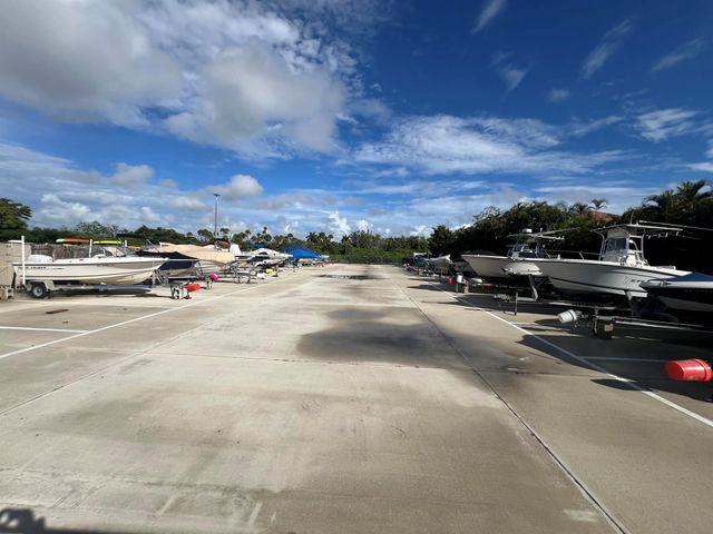 151 SW South River Drive 203, Stuart, FL 34997