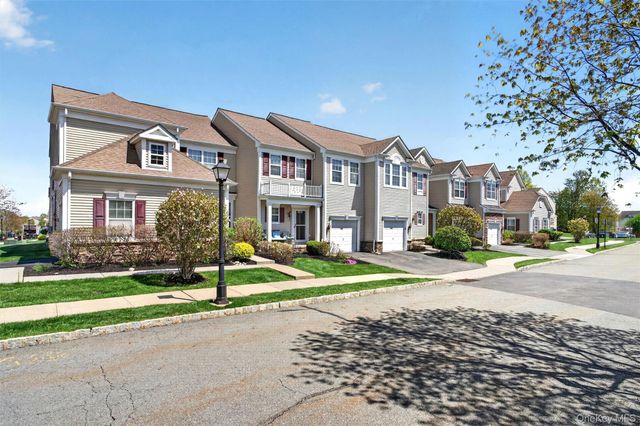 29 Banbury Way 1105, Newburgh, NY 12550