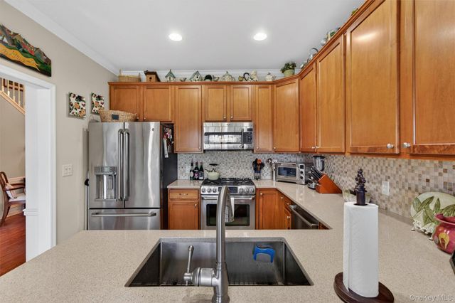 29 Banbury Way 1105, Newburgh, NY 12550