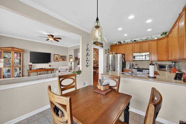 29 Banbury Way 1105, Newburgh, NY 12550