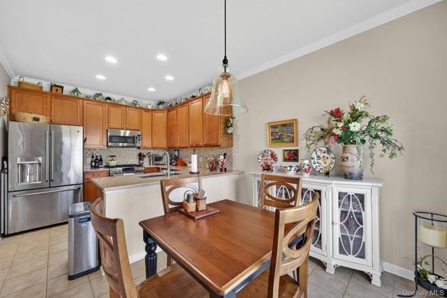 29 Banbury Way 1105, Newburgh, NY 12550