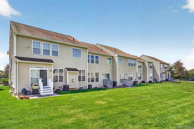 29 Banbury Way 1105, Newburgh, NY 12550