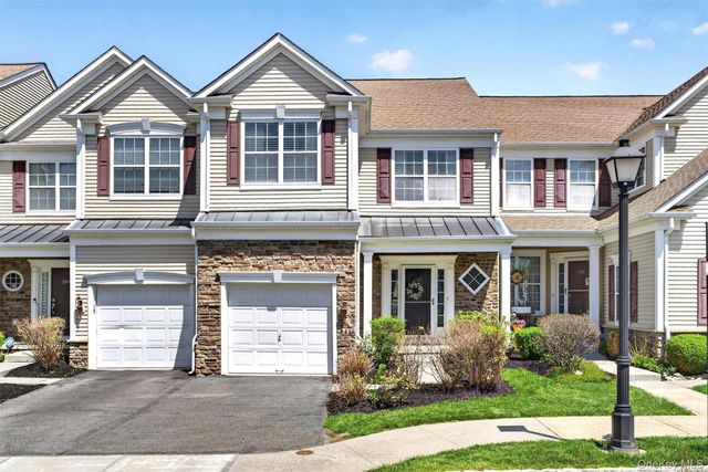 29 Banbury Way 1105, Newburgh, NY 12550