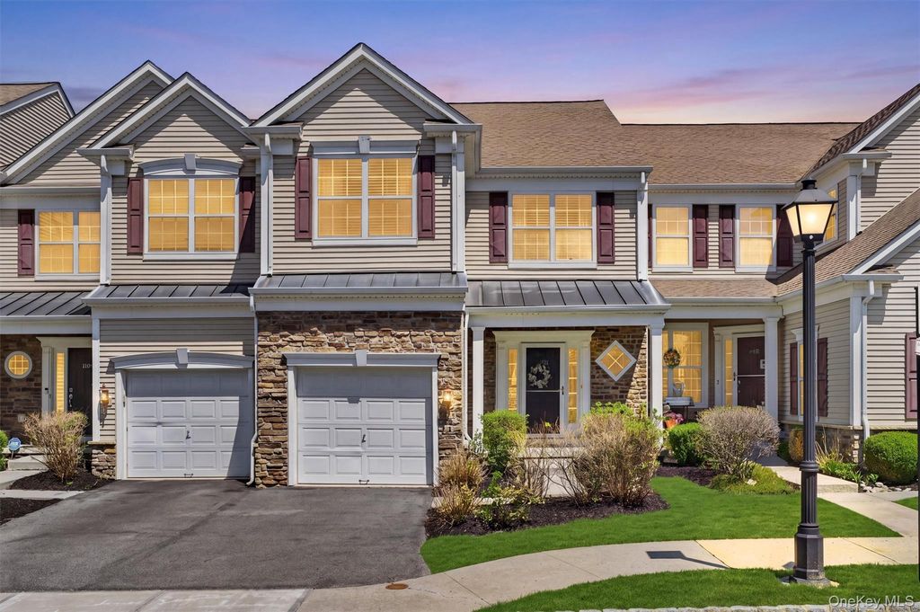 29 Banbury Way 1105, Newburgh, NY 12550