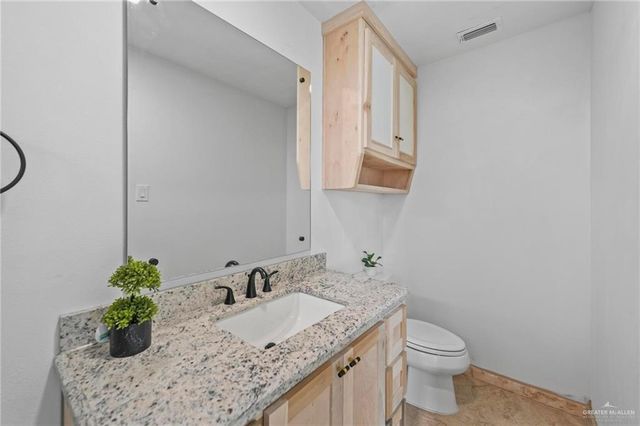 2005 E Bogey Drive, Mission, TX 78572