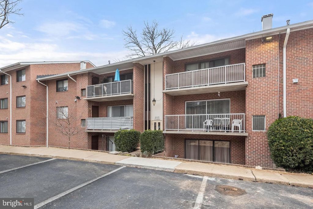 203 CORK LN #103, Reisterstown, MD 21136
