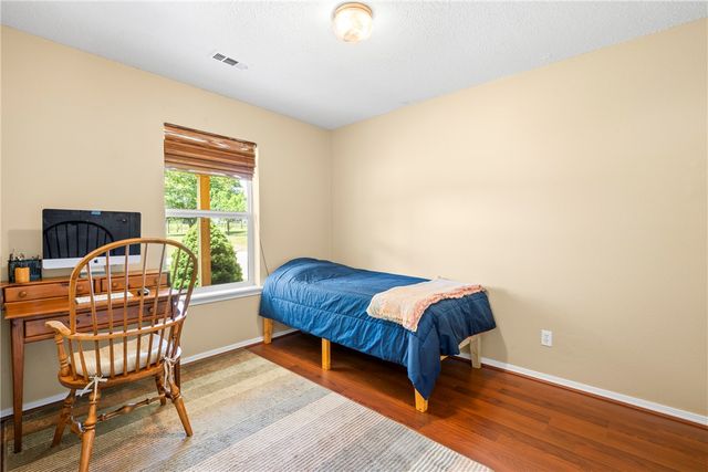 15520 Jack Crabtree Road, Bentonville, AR 72712