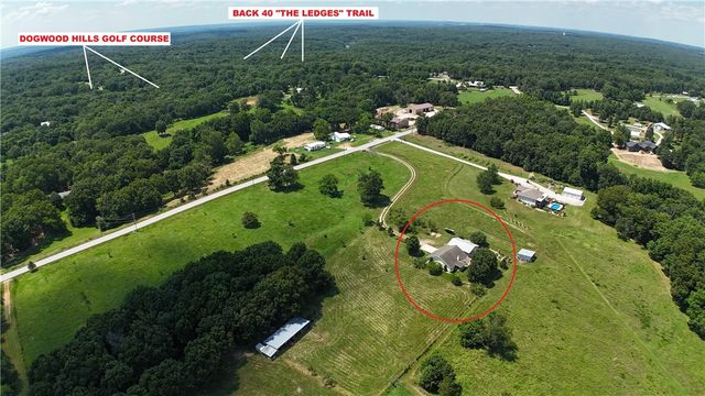 15520 Jack Crabtree Road, Bentonville, AR 72712