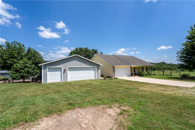 15520 Jack Crabtree Road, Bentonville, AR 72712