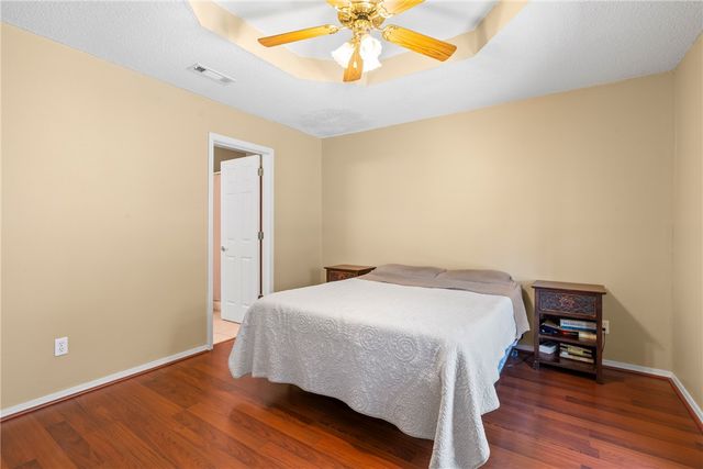 15520 Jack Crabtree Road, Bentonville, AR 72712