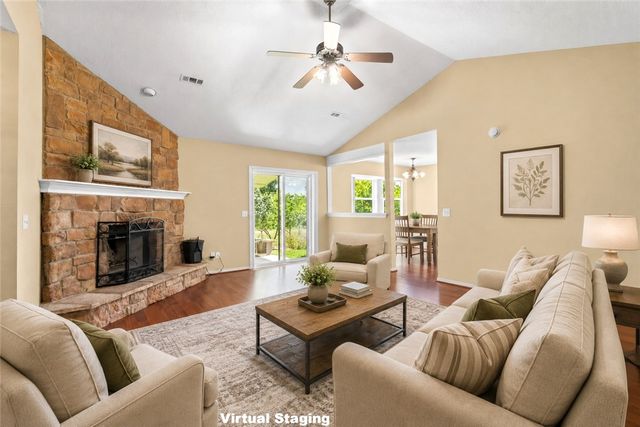 15520 Jack Crabtree Road, Bentonville, AR 72712