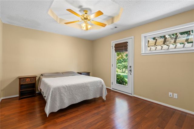 15520 Jack Crabtree Road, Bentonville, AR 72712