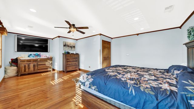 7022 W 64th Street, Chicago, IL 60638