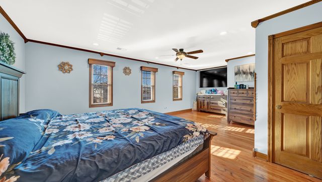 7022 W 64th Street, Chicago, IL 60638
