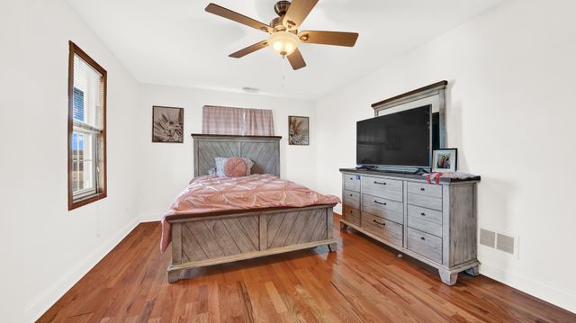 7022 W 64th Street, Chicago, IL 60638
