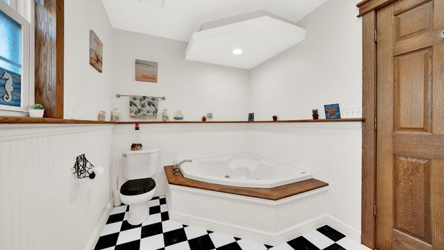 7022 W 64th Street, Chicago, IL 60638