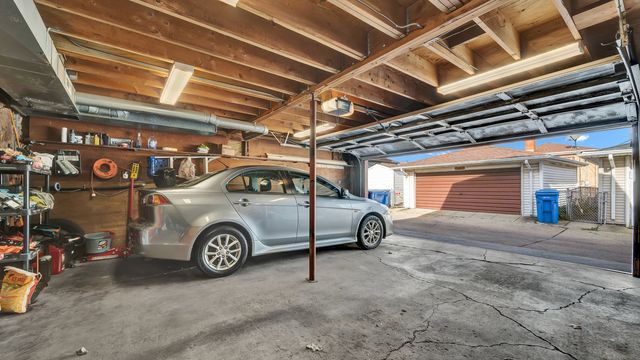 7022 W 64th Street, Chicago, IL 60638