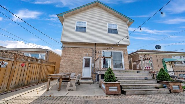 7022 W 64th Street, Chicago, IL 60638