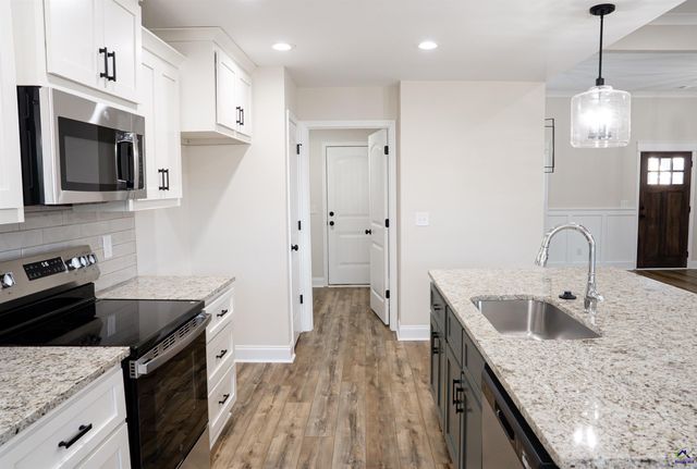 116 Nash Court, Perry, GA 31069