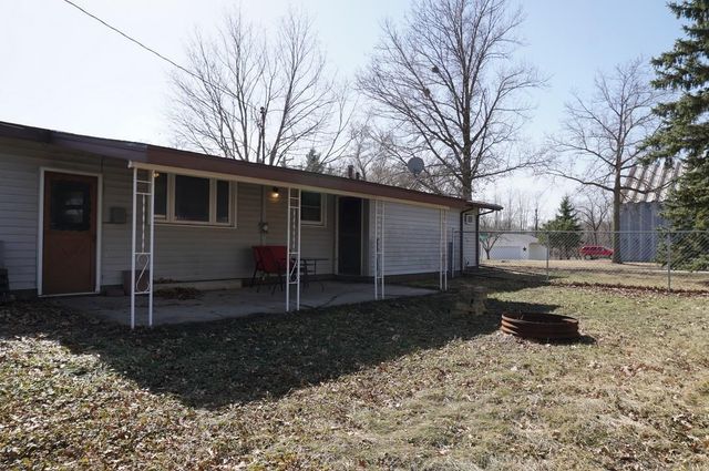 901 18th Avenue, Charles City, IA 50616