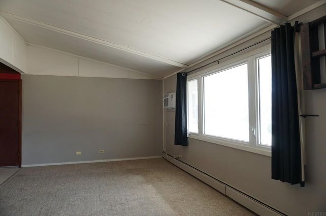 901 18th Avenue, Charles City, IA 50616