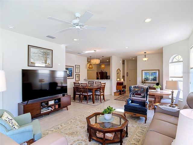 1674 LINZ COURT, Winter Haven, FL 33884