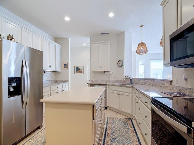 1674 LINZ COURT, Winter Haven, FL 33884