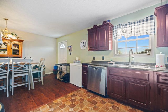 210 Big Hill Mountain Road, Mckee, KY 40447