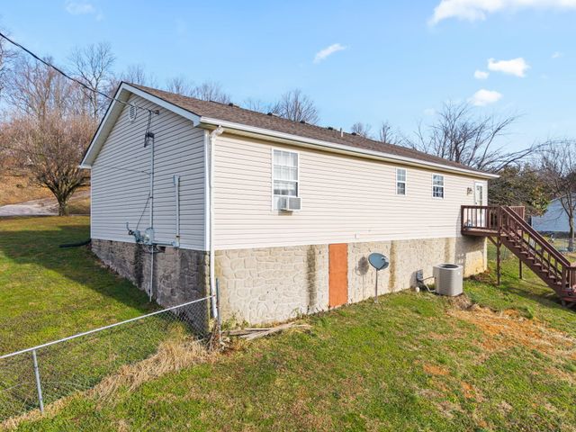 210 Big Hill Mountain Road, Mckee, KY 40447