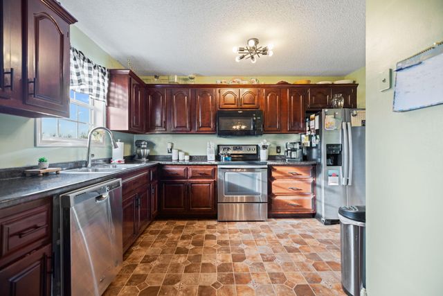 210 Big Hill Mountain Road, Mckee, KY 40447