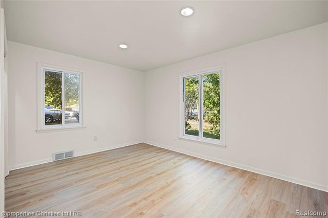 6550 Inkster Road, West Bloomfield, MI 48322