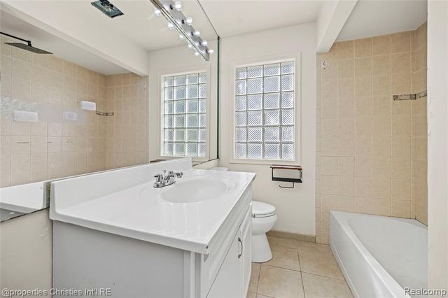 6550 Inkster Road, West Bloomfield, MI 48322