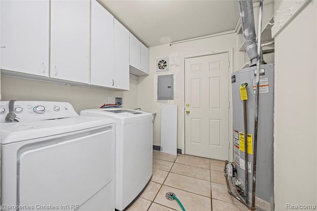 6550 Inkster Road, West Bloomfield, MI 48322