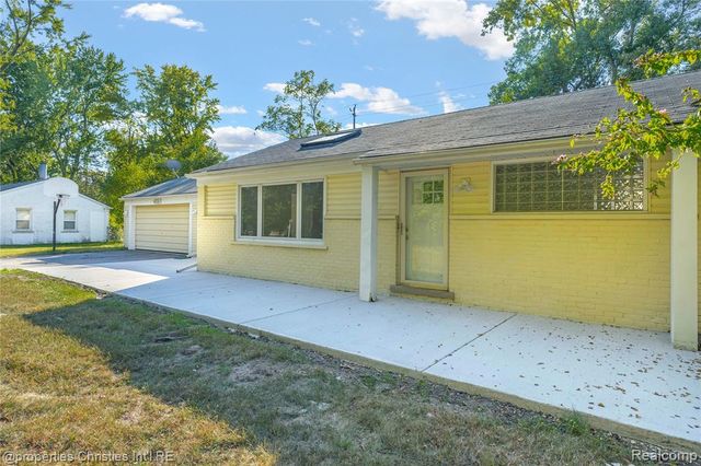 6550 Inkster Road, West Bloomfield, MI 48322