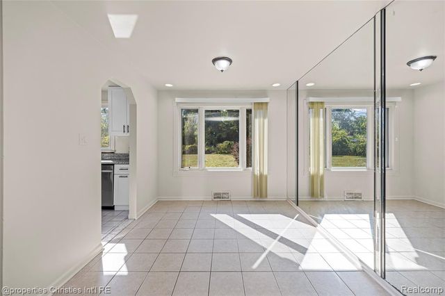 6550 Inkster Road, West Bloomfield, MI 48322