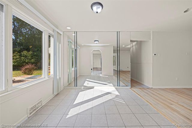 6550 Inkster Road, West Bloomfield, MI 48322