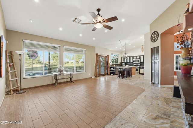 1021 S WESTERN SKIES Drive, Gilbert, AZ 85296