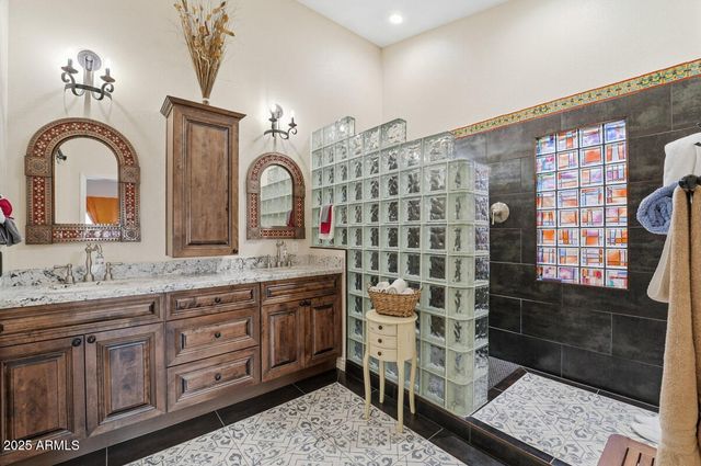 1021 S WESTERN SKIES Drive, Gilbert, AZ 85296