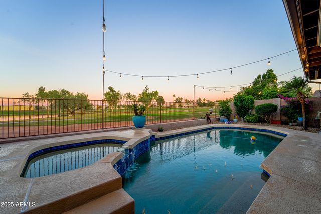 1021 S WESTERN SKIES Drive, Gilbert, AZ 85296